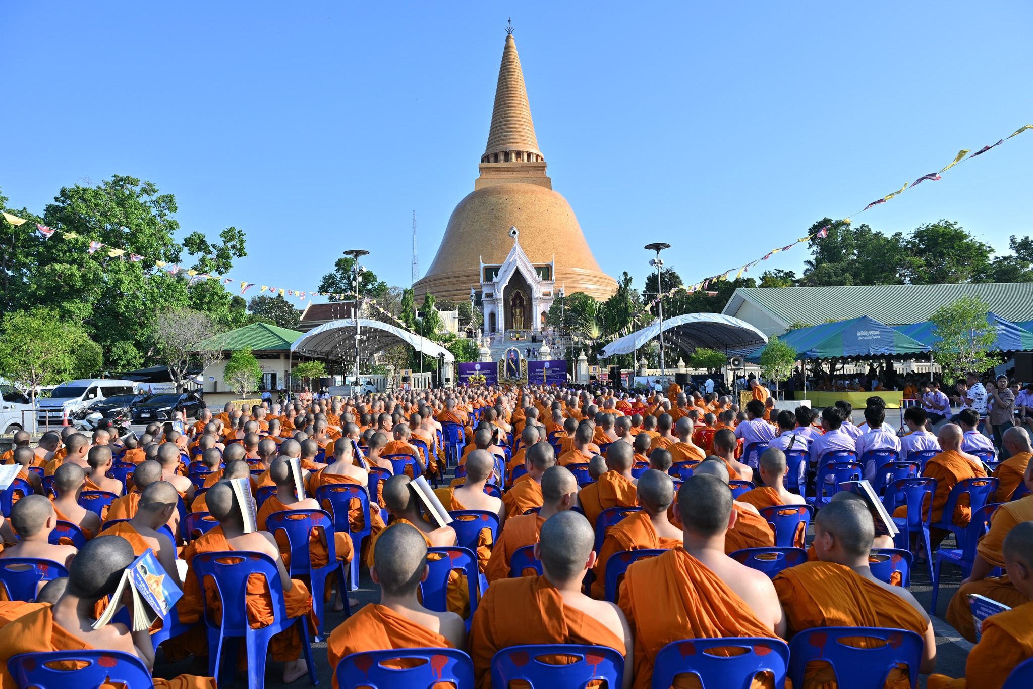 title - ส.ป.ก.นครปฐม พิธีเจริญพระพุทธมนต์และเจริญจิตตภาวนา ถวายพระพรชัยมงคลแด่ สมเด็จพระกนิษฐาธิราชเจ้า กรมสมเด็จพระเทพรัตนราชสุดาฯ สยามบรมราชกุมารี เนื่องในโอกาสวันคล้ายวันพระราชสมภพ 2 เมษายน 2569